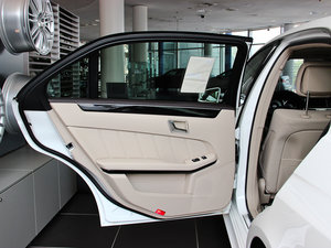 2014Ŀ E 300L \Ӱ g
