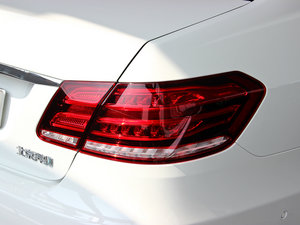 2014Ŀ E 300L \Ӱ ^