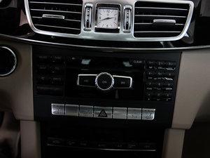 2014Ŀ E 300L \Ӱ п؅^(q)