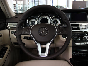 2014Ŀ E 300L ˶ п