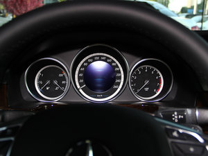 2014Ŀ E 300L  п؅^