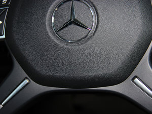 2014Ŀ E 300L  п؅^