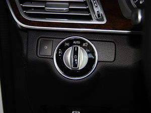 2014Ŀ E 300L  п؅^