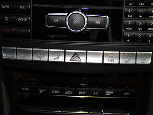 2014Ŀ E 300L  п؅^