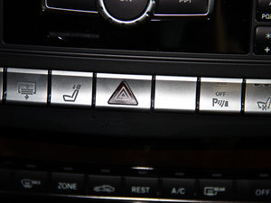 2014Ŀ E 300L  п؅^