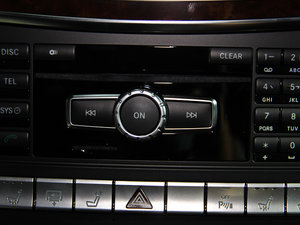 2014Ŀ E 300L  п؅^