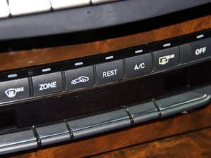 2014Ŀ E 300L  п؅^