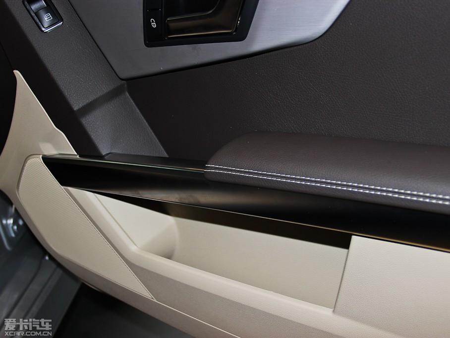 2014YGLK GLK 300 4MATIC (dng)