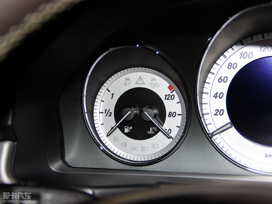 2014YGLK GLK 300 4MATIC (dng)