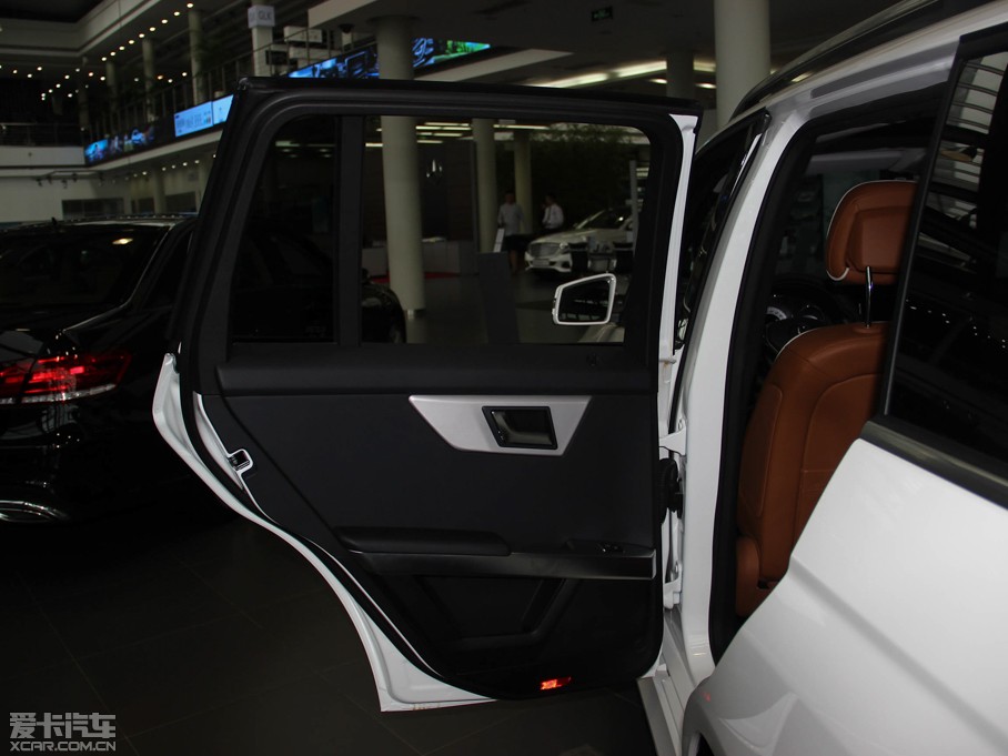 2014YGLK GLK 300 4MATIC (dng)