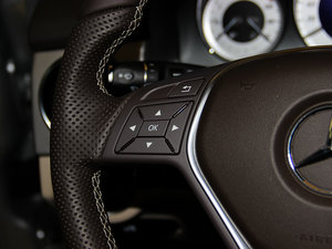 2014GLK 300 4MATIC Ӹ п؅^