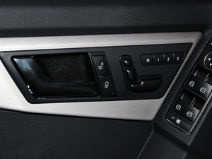 2014GLK 300 4MATIC r g