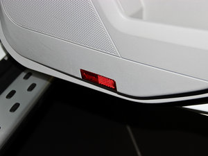 2014GLK 300 4MATIC r g