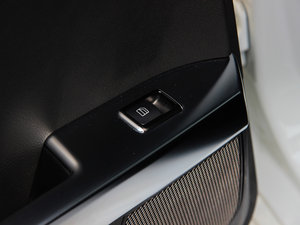 2014GLK 260 4MATIC Ӹ п؅^