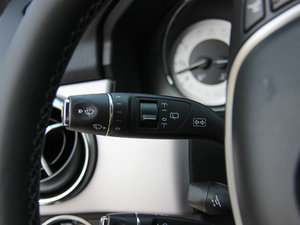 2014GLK 260 4MATIC Ӹ п؅^