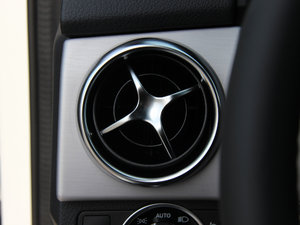 2014GLK 260 4MATIC Ӹ п؅^