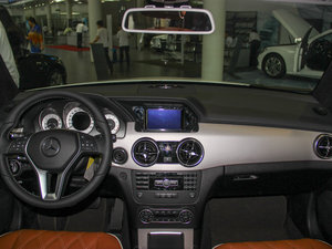 2014GLK 300 4MATIC Ӹ п؅^(q)