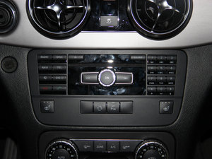 2014GLK 300 4MATIC Ӹ п؅^(q)