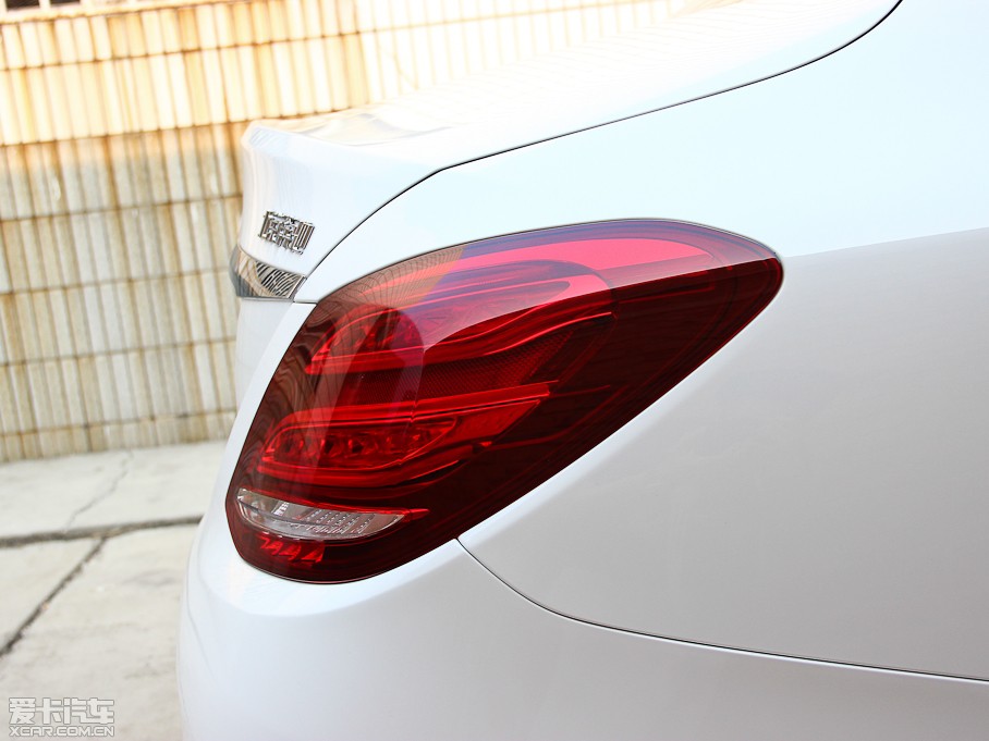 2015YC(j) C 200 L \(yn)(dng)