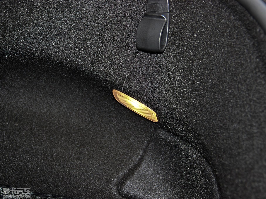 2015YC(j) C 200 L \(yn)(dng)