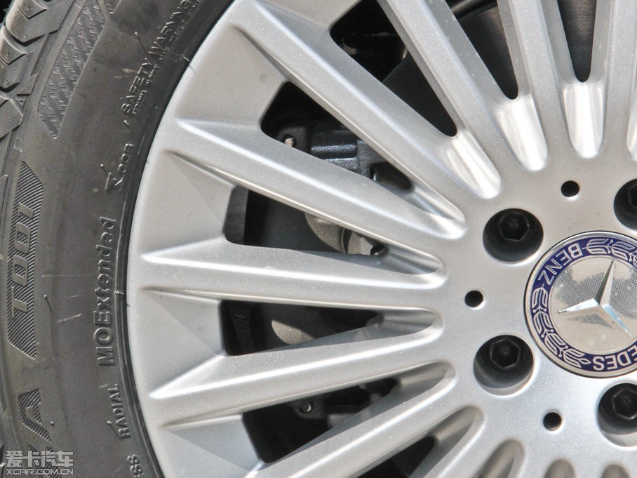 2015YC(j) C 200 L 