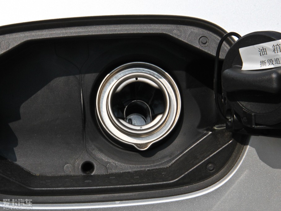 2015YC(j) C 200 L 