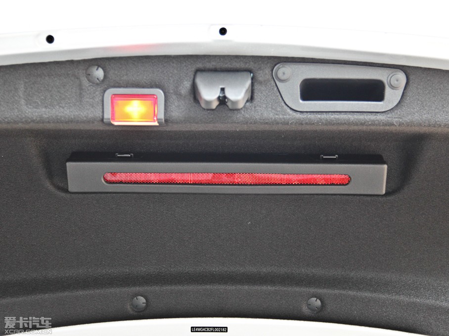 2015YC(j) C 200 L 