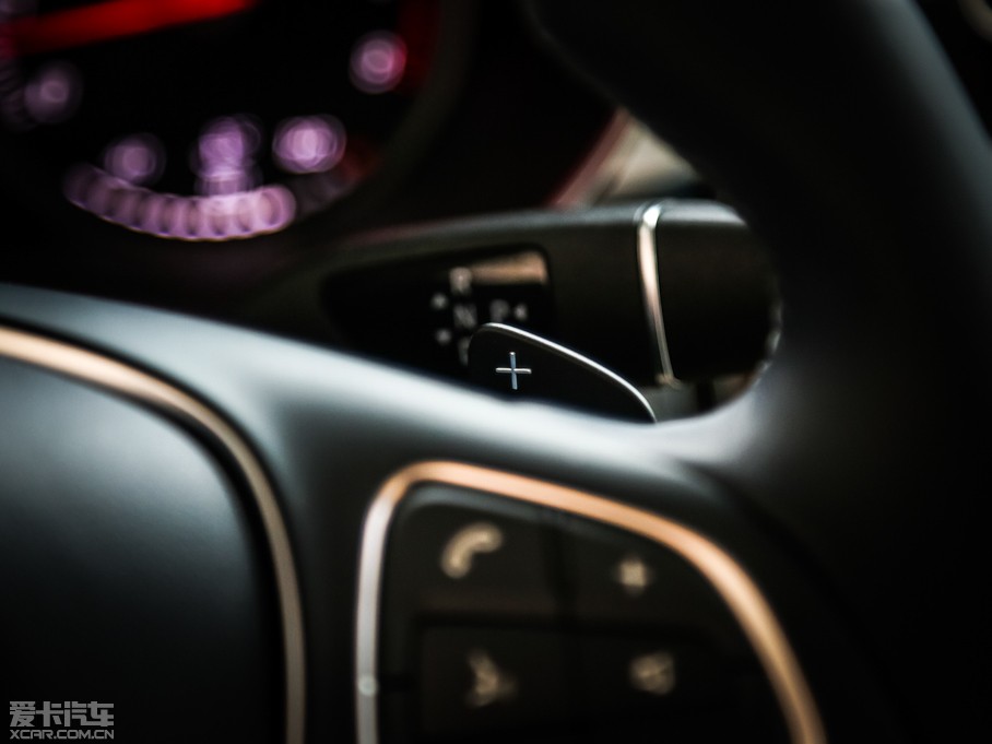 2015YC(j) C 260 L