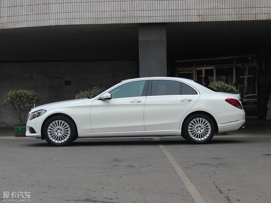 2015YC(j) C 180 L