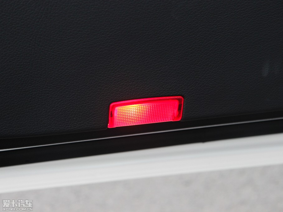 2015YC(j) C 180 L