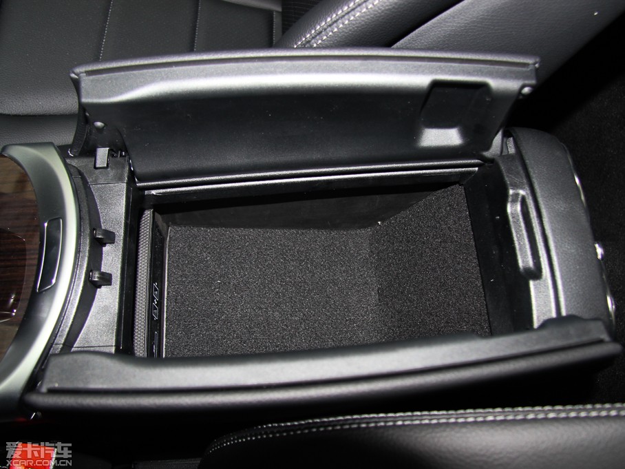 2015YC(j) C 180 L