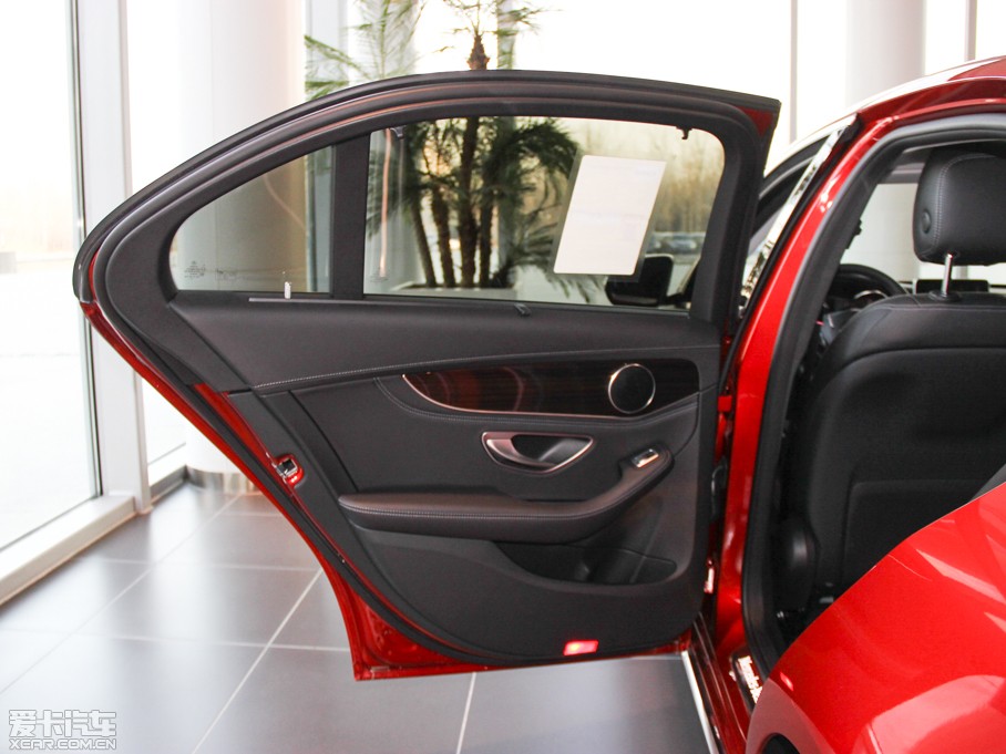 2015YC(j) C 200 L 