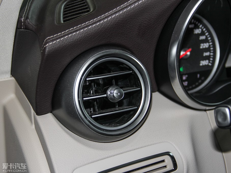 2015YC C 200 L 4MATIC