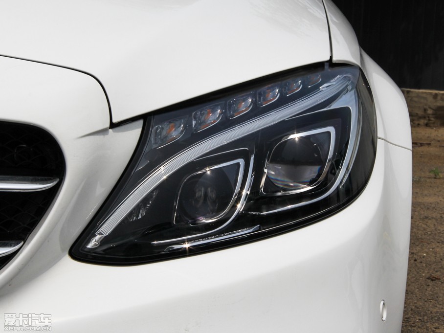 2015C C 200 4MATIC ˶