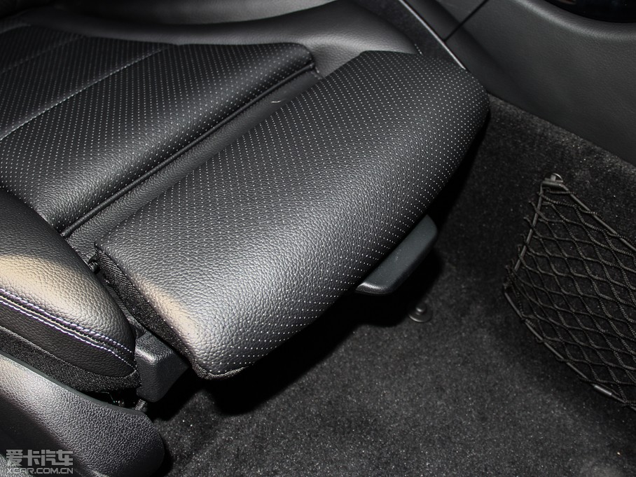 2015YC C 200 4MATIC \