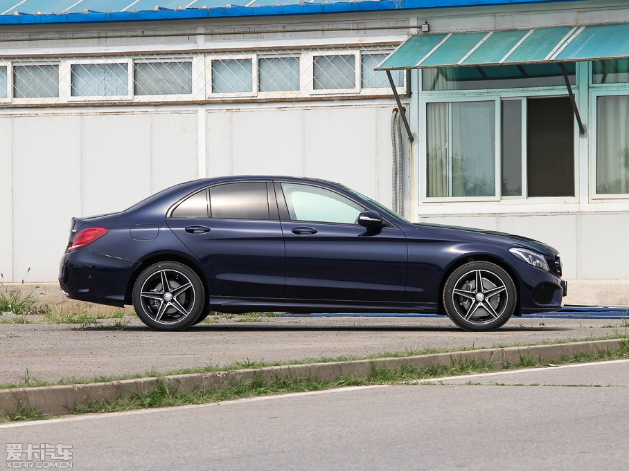 2015YC C 300 \(yn)