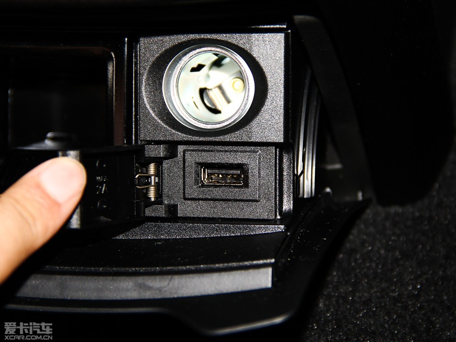 2015YC(j) C 300 \(yn)(dng)