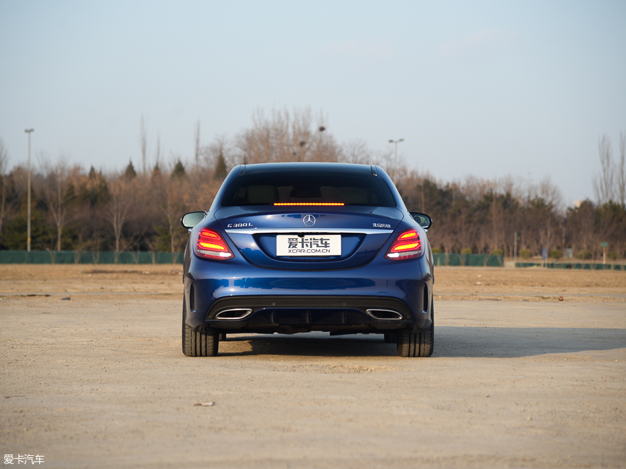 2015YC C 300 L \