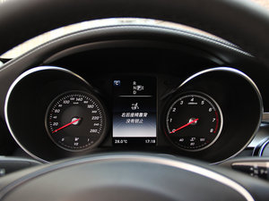 2015款C 200 L 运动型 仪表