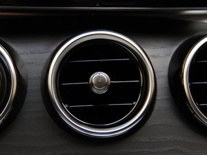 2015C 200 L \(yn)(dng) п؅^(q)