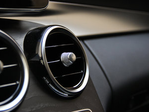 2015C 200 L \(yn)(dng) п؅^(q)