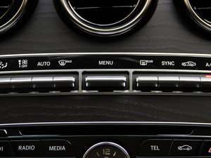 2015C 200 L \(yn)(dng) п؅^(q)