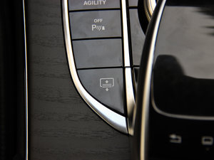 2015C 200 L \(yn)(dng) п؅^(q)