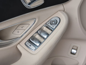 2015C 200 L \ п؅^(q)