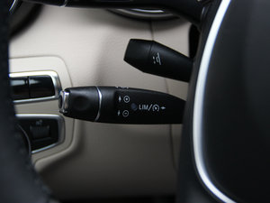 2015C 260 L \ п؅^(q)