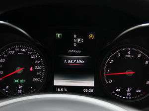 2015C 260 L \ п؅^(q)