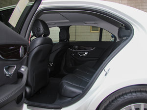 2015款C 180 L 后排空间