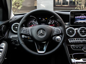 2015款C 180 L 方向盘