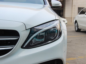 2015款C 180 L 运动型 大灯