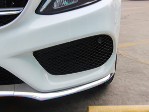 2015款C 180 L 运动型 前雾灯
